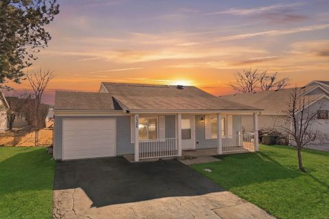 Tiny photo for 1328 Big Horn Trail, Carol Stream, IL 60188 (MLS # 12547804)