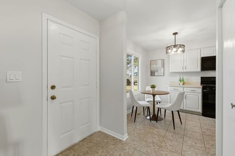 Tiny photo for 1328 Big Horn Trail, Carol Stream, IL 60188 (MLS # 12547804)