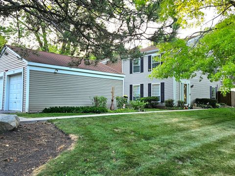 Tiny photo for 16 Forest Lane, Cary, IL 60013 (MLS # 12469453)