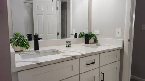 Tiny photo for 16 Forest Lane, Cary, IL 60013 (MLS # 12469453)