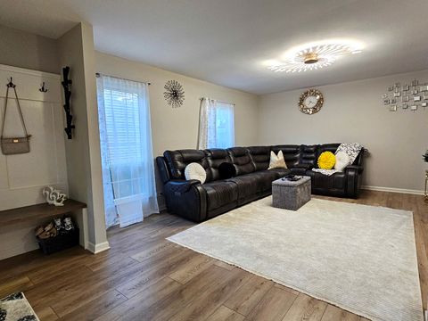 Tiny photo for 16 Forest Lane, Cary, IL 60013 (MLS # 12469453)