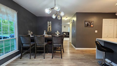 Tiny photo for 16 Forest Lane, Cary, IL 60013 (MLS # 12469453)