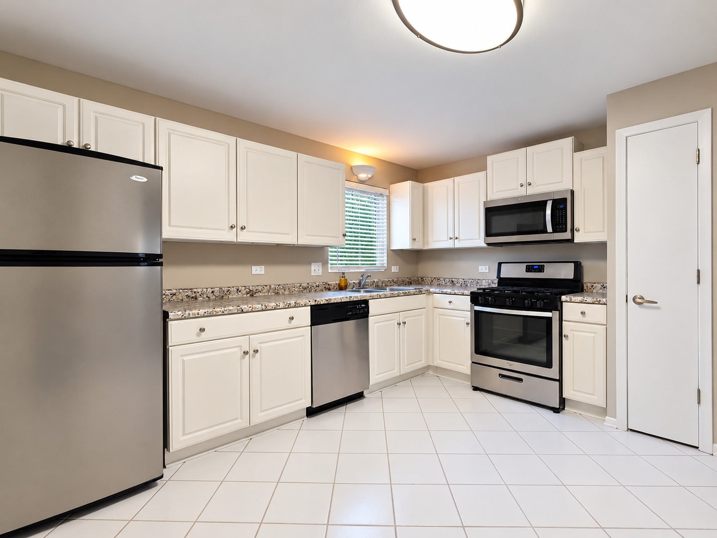 6000 Lake Bluff Drive 202