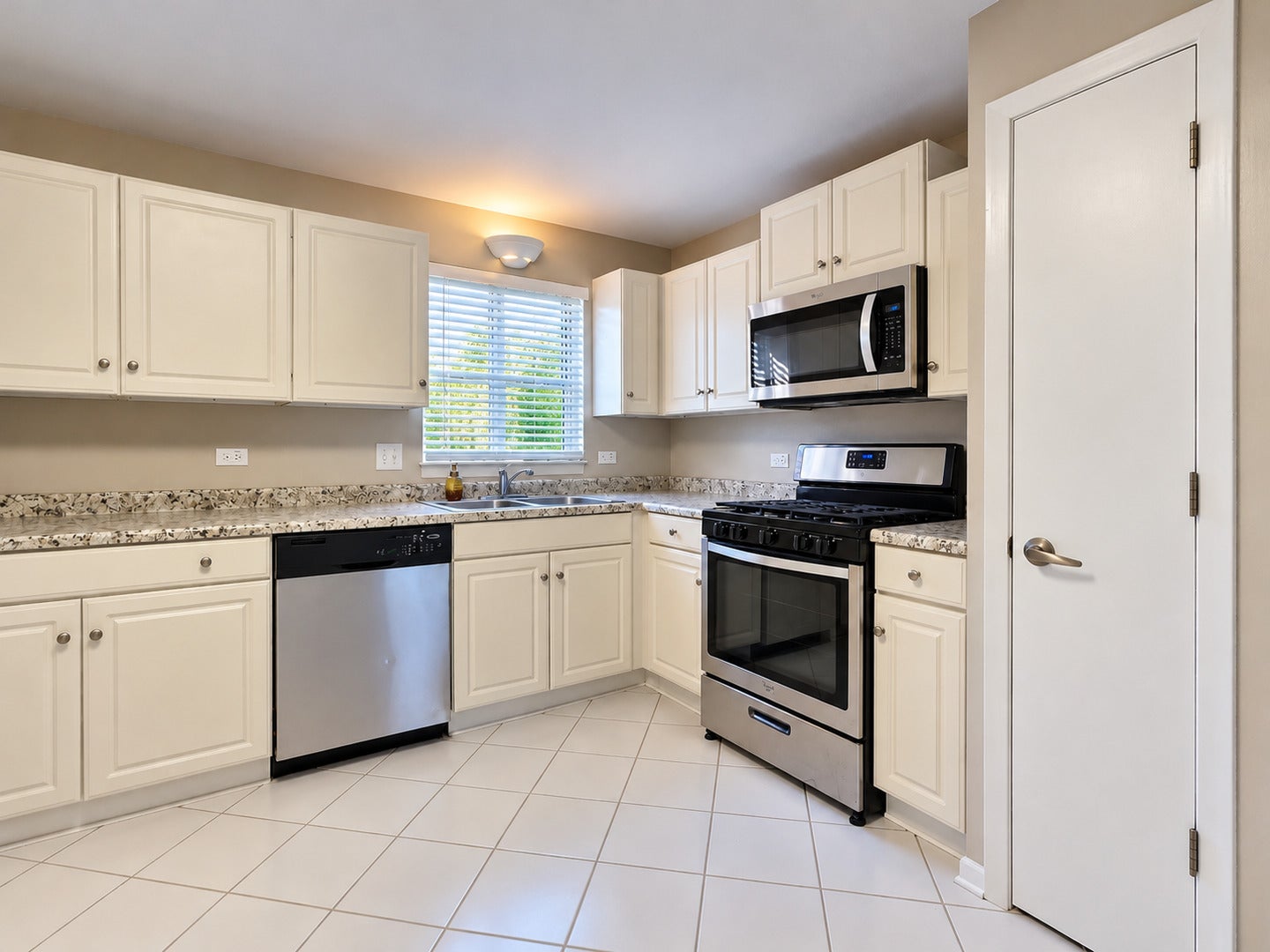 6000 Lake Bluff Drive 202