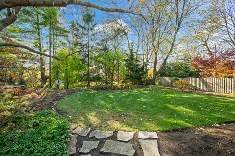 Tiny photo for 428 S Banbury Road, Arlington Heights, IL 60005 (MLS # 12518122)