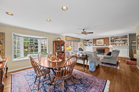 Tiny photo for 428 S Banbury Road, Arlington Heights, IL 60005 (MLS # 12518122)