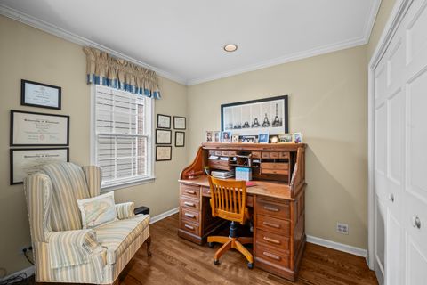 Tiny photo for 428 S Banbury Road, Arlington Heights, IL 60005 (MLS # 12518122)
