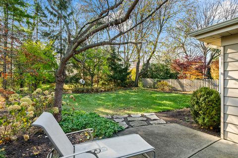 Tiny photo for 428 S Banbury Road, Arlington Heights, IL 60005 (MLS # 12518122)
