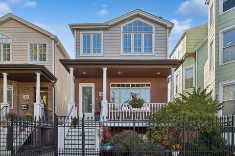 Photo of 1925 W Berenice Avenue, Chicago, IL 60613 (MLS # 12698072)