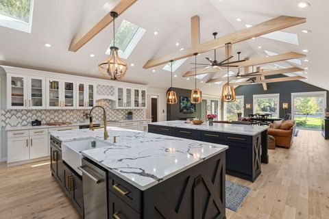 Tiny photo for 404 Inverdale Drive, Inverness, IL 60010 (MLS # 12474690)