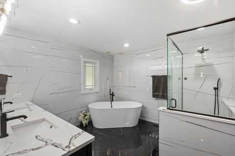 Tiny photo for 404 Inverdale Drive, Inverness, IL 60010 (MLS # 12474690)