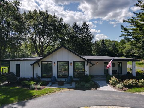 Tiny photo for 404 Inverdale Drive, Inverness, IL 60010 (MLS # 12474690)