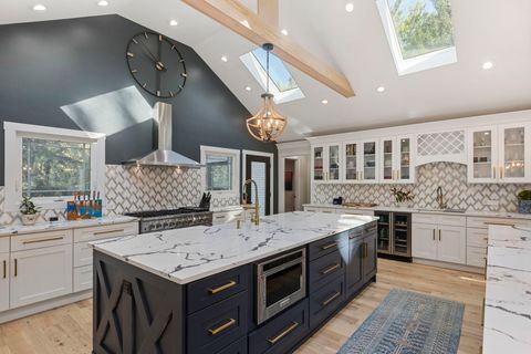 Tiny photo for 404 Inverdale Drive, Inverness, IL 60010 (MLS # 12474690)