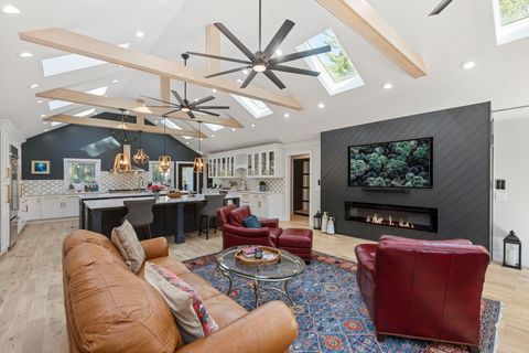 Tiny photo for 404 Inverdale Drive, Inverness, IL 60010 (MLS # 12474690)