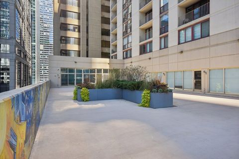 Tiny photo for 200 N Dearborn Street #1303, Chicago, IL 60601 (MLS # 12506556)