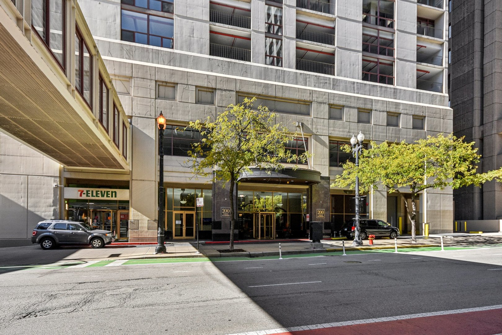 200 N Dearborn Street 1303