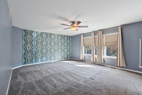 Tiny photo for 103 Harding Court, North Aurora, IL 60542 (MLS # 12496192)