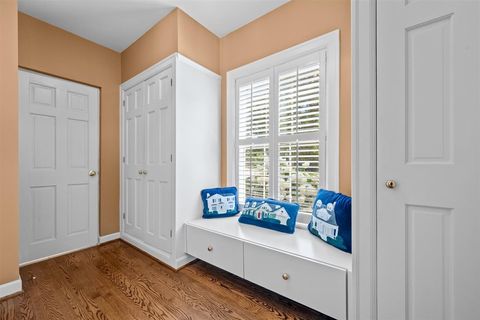 Tiny photo for 507 Kenilworth Avenue, Kenilworth, IL 60043 (MLS # 12466048)