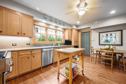 Tiny photo for 507 Kenilworth Avenue, Kenilworth, IL 60043 (MLS # 12466048)