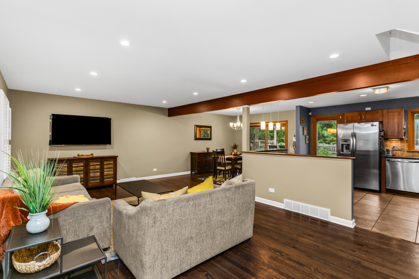 1101 Juniper Terrace