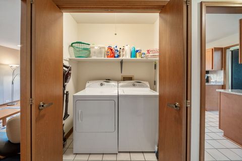 Tiny photo for 1254 Golf View Drive, Woodridge, IL 60517 (MLS # 12628433)