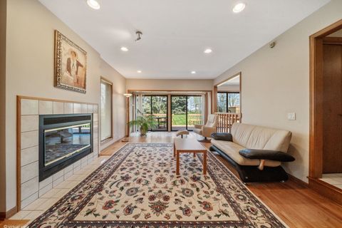 Tiny photo for 1254 Golf View Drive, Woodridge, IL 60517 (MLS # 12628433)