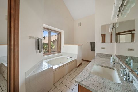 Tiny photo for 1254 Golf View Drive, Woodridge, IL 60517 (MLS # 12628433)