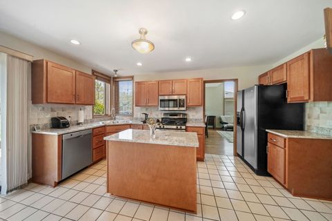 Tiny photo for 1254 Golf View Drive, Woodridge, IL 60517 (MLS # 12628433)