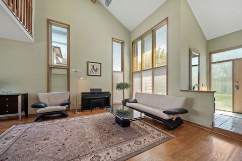 Tiny photo for 1254 Golf View Drive, Woodridge, IL 60517 (MLS # 12628433)
