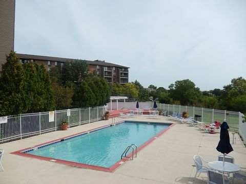 Tiny photo for 2 Kristin Circle #7, Schaumburg, IL 60195 (MLS # 12437833)