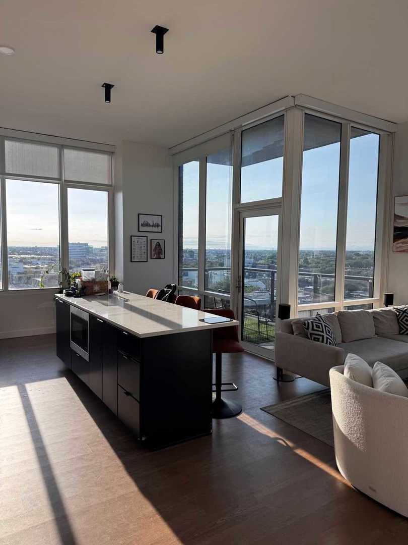 633 W North Avenue 1002