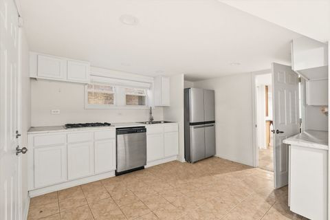 Tiny photo for 6052 W Eddy Street, Chicago, IL 60634 (MLS # 12585464)