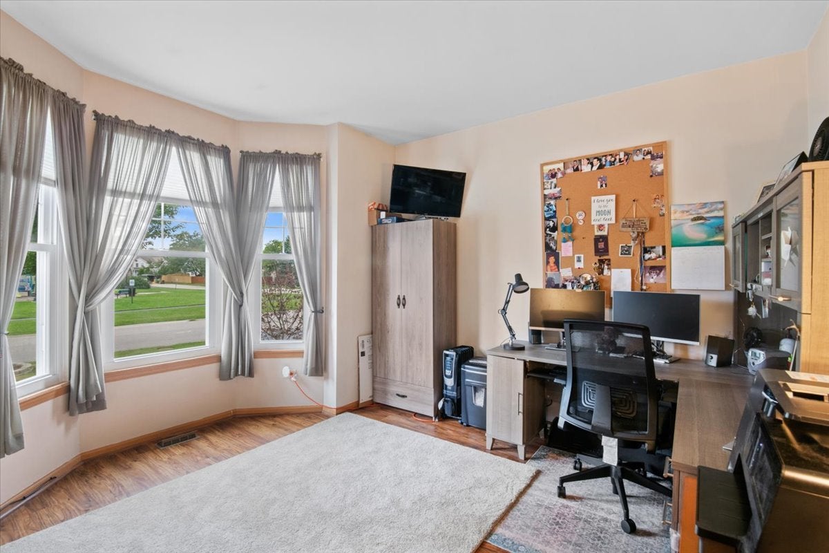 367 Larkspur Lane