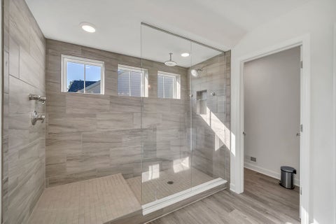 Tiny photo for 23 Commons Circle, Hawthorn Woods, IL 60047 (MLS # 12630256)