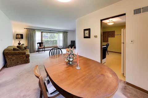 Tiny photo for 3360 W Arthur Avenue, Lincolnwood, IL 60712 (MLS # 12661900)