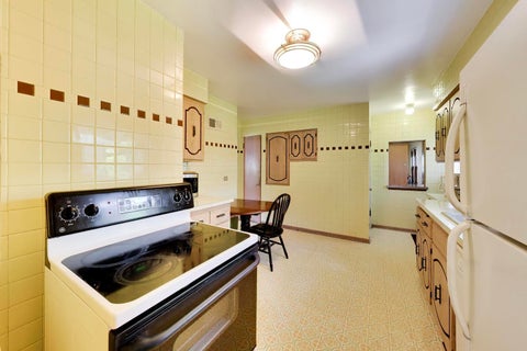 Tiny photo for 3360 W Arthur Avenue, Lincolnwood, IL 60712 (MLS # 12661900)