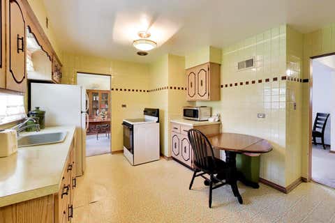 Tiny photo for 3360 W Arthur Avenue, Lincolnwood, IL 60712 (MLS # 12661900)
