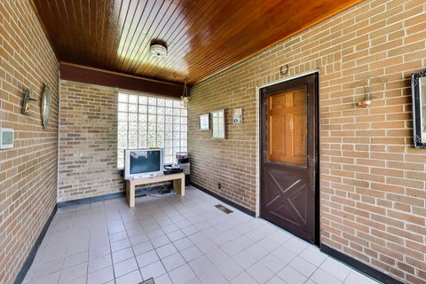 Tiny photo for 3360 W Arthur Avenue, Lincolnwood, IL 60712 (MLS # 12661900)