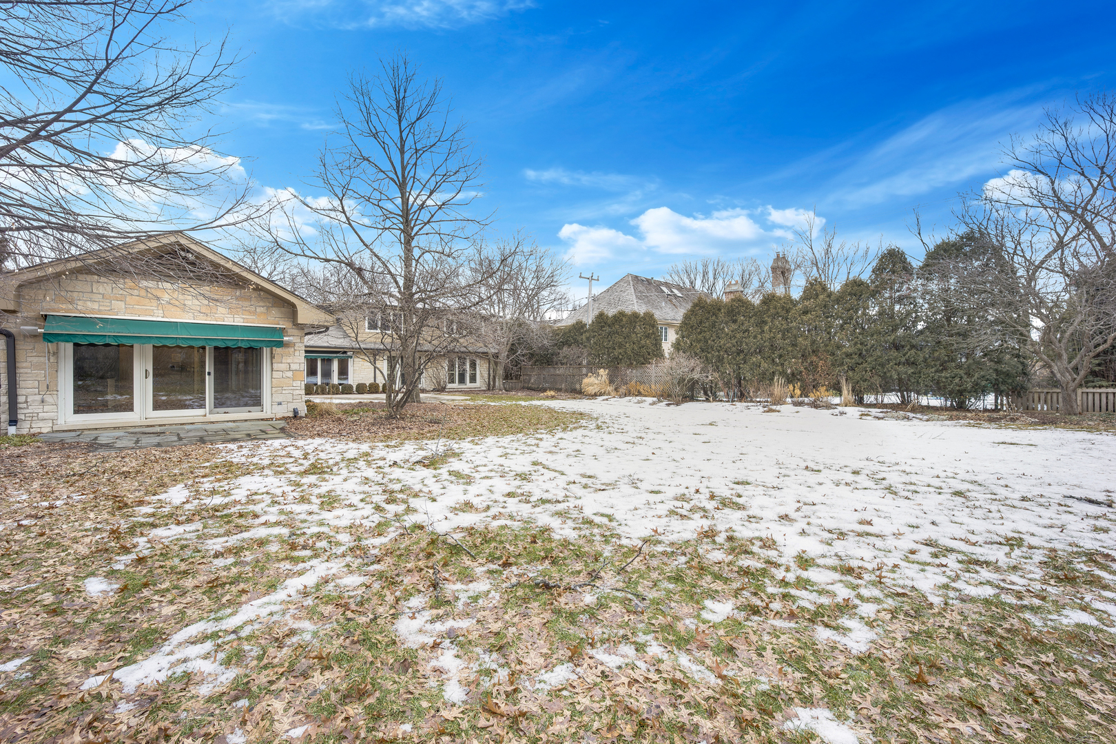 120 E 8th Street