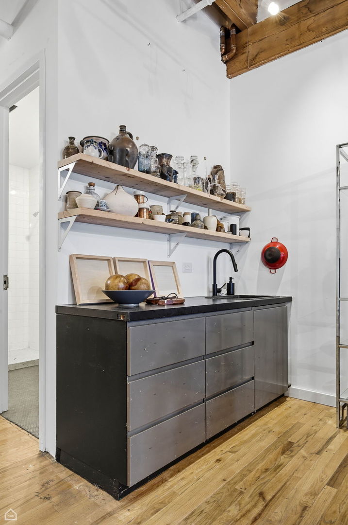 2401 W Ohio Street NW