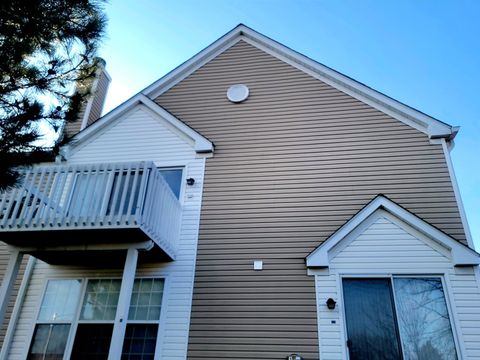 Tiny photo for 214 Gazebo Lane #12, Lombard, IL 60148 (MLS # 12567732)