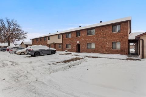 Photo of 1801 Richardson Drive #7, Urbana, IL 61802 (MLS # 12538806)