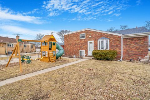 Tiny photo for 11520 S Kolin Avenue, Alsip, IL 60803 (MLS # 12575901)
