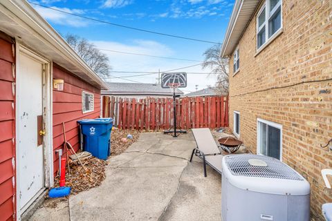 Tiny photo for 11520 S Kolin Avenue, Alsip, IL 60803 (MLS # 12575901)