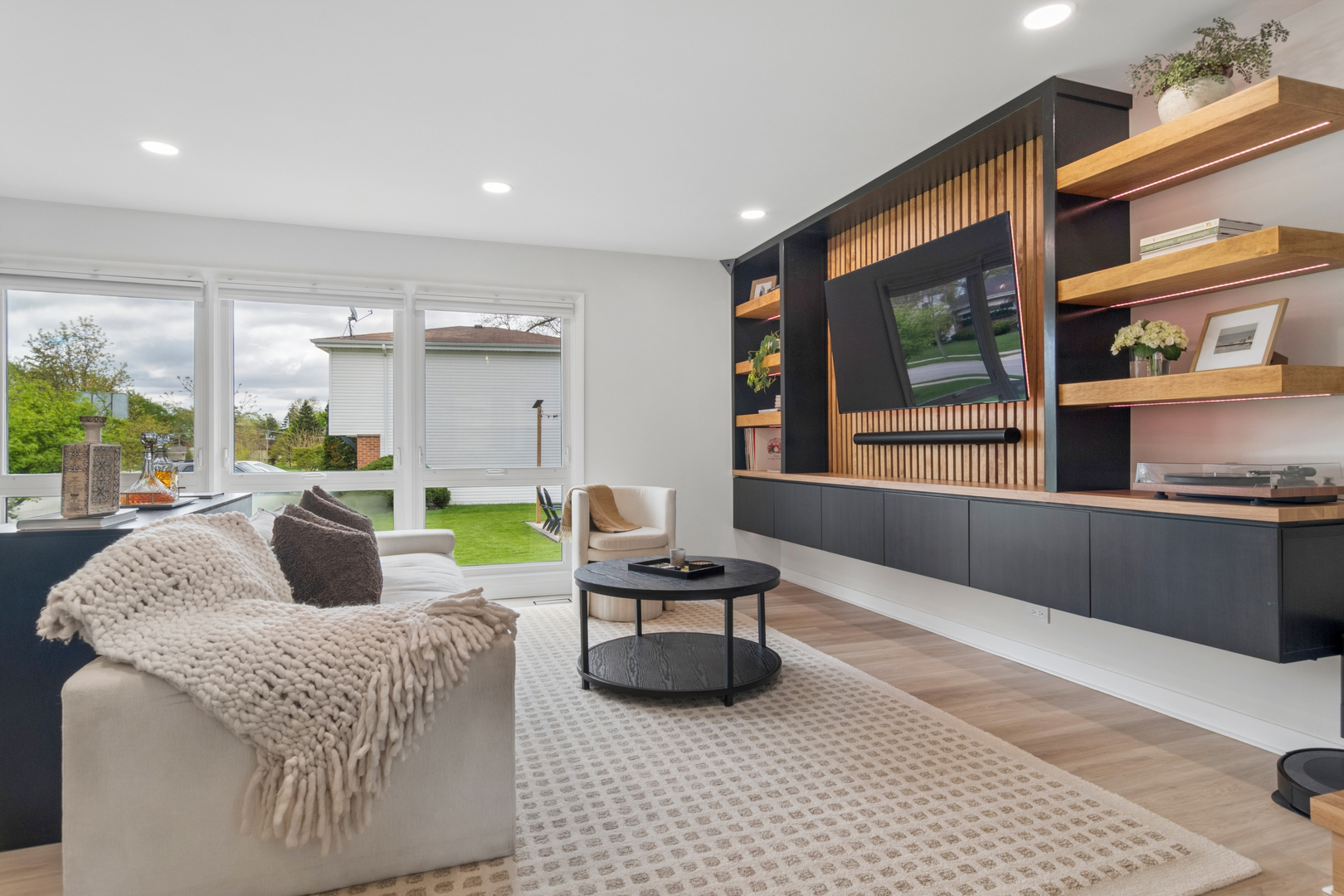2305 N Williamsburg Street