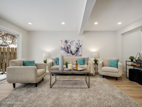 Tiny photo for 526 THOMAS Road, Bolingbrook, IL 60440 (MLS # 12529873)