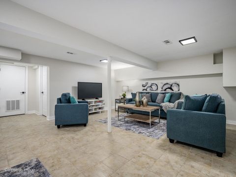 Tiny photo for 526 THOMAS Road, Bolingbrook, IL 60440 (MLS # 12529873)