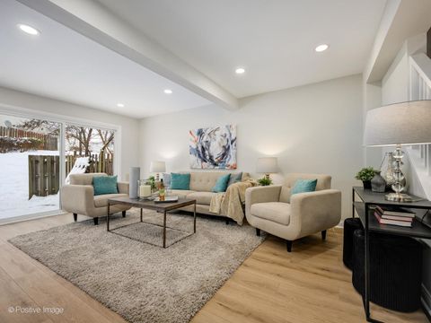 Tiny photo for 526 THOMAS Road, Bolingbrook, IL 60440 (MLS # 12529873)