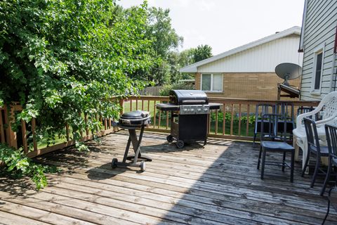 Tiny photo for 824 S Mckinley Avenue, Kankakee, IL 60901 (MLS # 12443113)