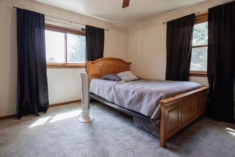 Tiny photo for 824 S Mckinley Avenue, Kankakee, IL 60901 (MLS # 12443113)